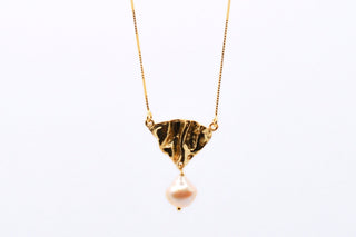 Affiora Necklace with Pearls - A'mmare Jewelry - Appcycled