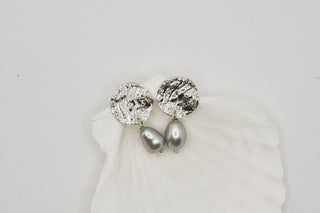 Ostrica Drop Earrings with Pearls-Earrings-A'mmare Jewelry-Silver-Natural White Pearls-Appcycled